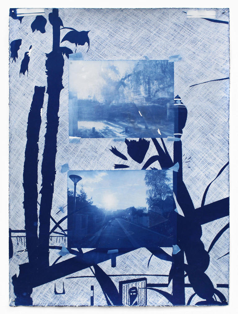 CSH Dreams, 2020. Cyanotype et crayon sur papier, 76 x 56 cm.