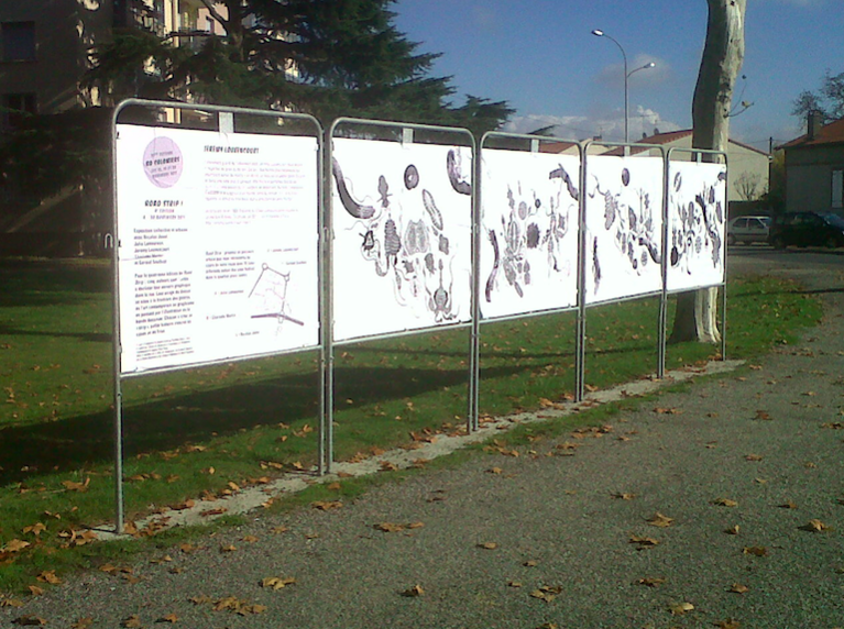 Vue de l'installation de Jérémy Louvencourt, Raod Strip! #4