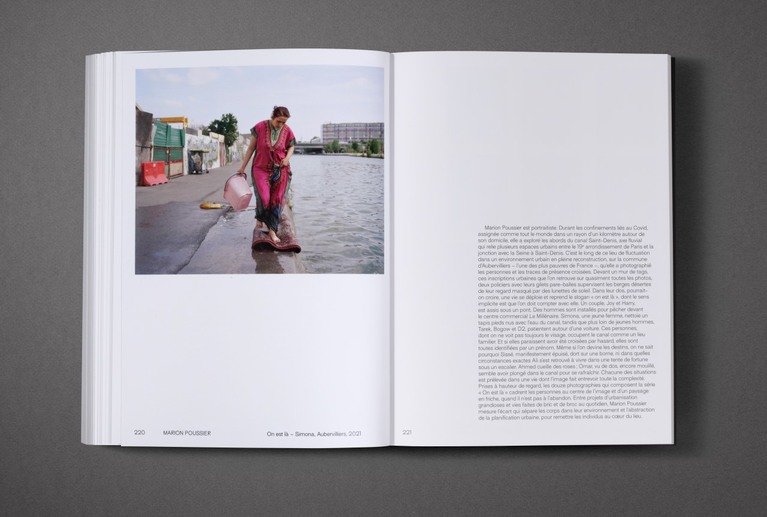 Pages intérieures de l'ouvrage Regards du Grand Paris. Commande photographique nationale 2016-2021