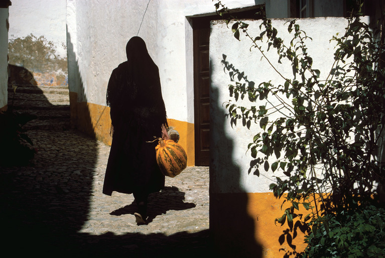 Portugal, 1993, Obidos © Bruno Barbey/Magnum Photos