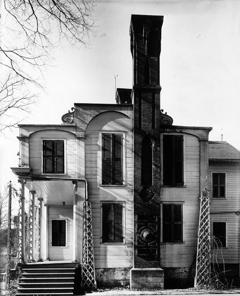 Walker Evans, White wooden house with ornate chimney, 1931
