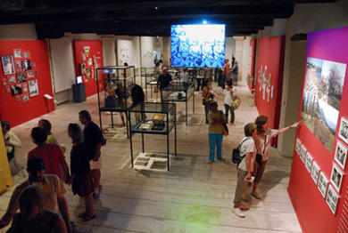 Vue d'une des salles d'exposition du musée Nicéphore Niépce